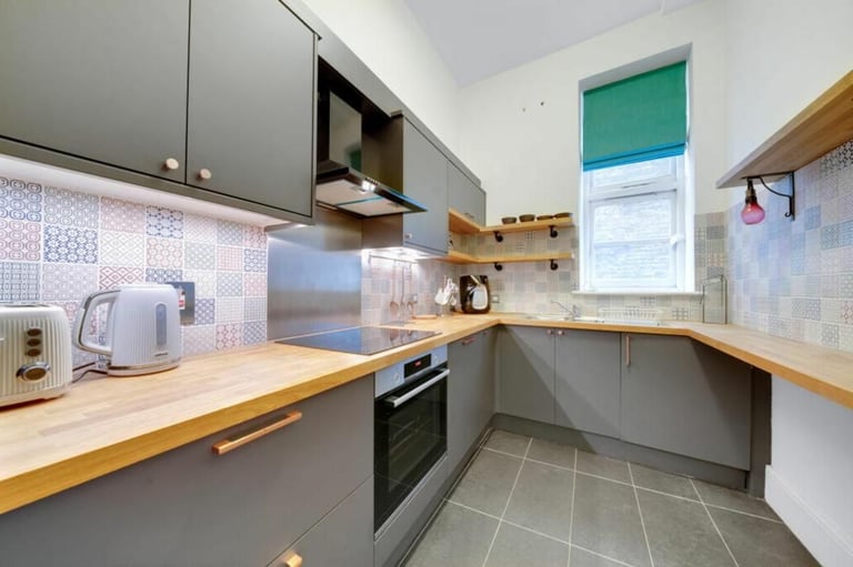 🐟 Whitechapel Double Room – Fully Furnished – All Bills Included Just £800 PCM! 🐟