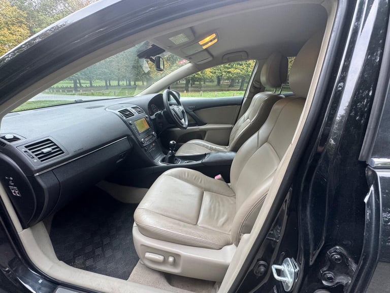 2010 Toyota Avensis 2.0 D-4D T4 Tourer Euro 5 5dr ESTATE Diesel Manual