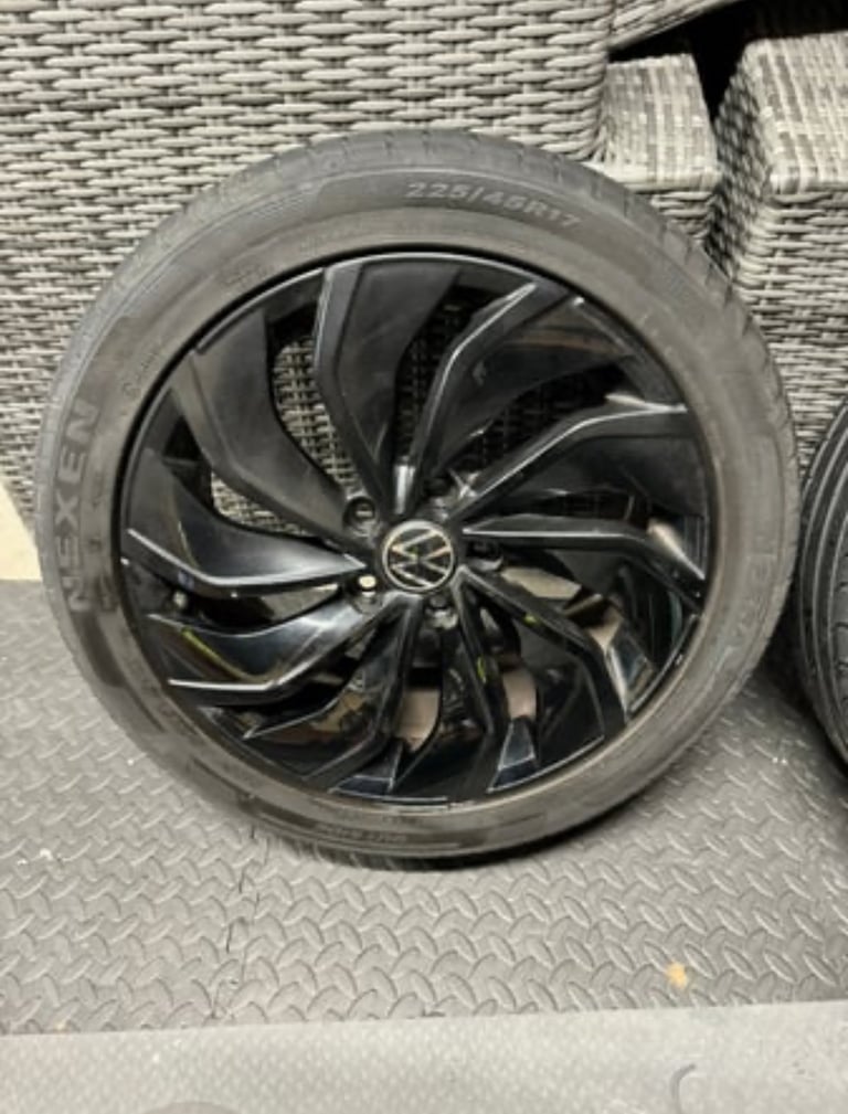 VW Golf MK8 Ventura Alloy Wheels