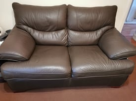 Brown leather 2 seater settee 