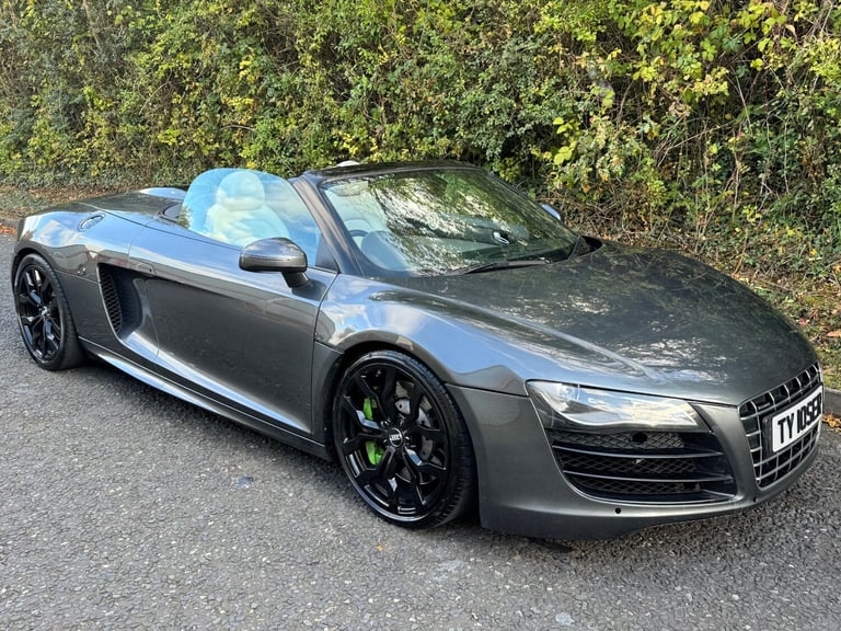 image for 2011 Audi R8 5.2 FSI Quattro 2dr R Tronic CONVERTIBLE Petrol Automatic
