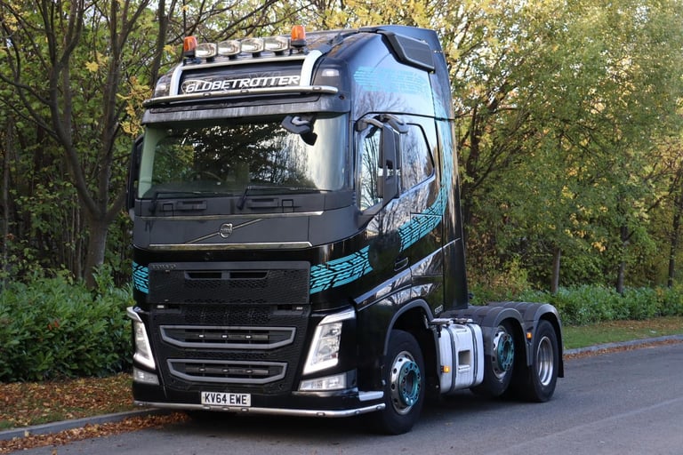 VOLVO FH500 GLOBETROTTER XL 6X2 MIDLIFT TRACTOR (2014)