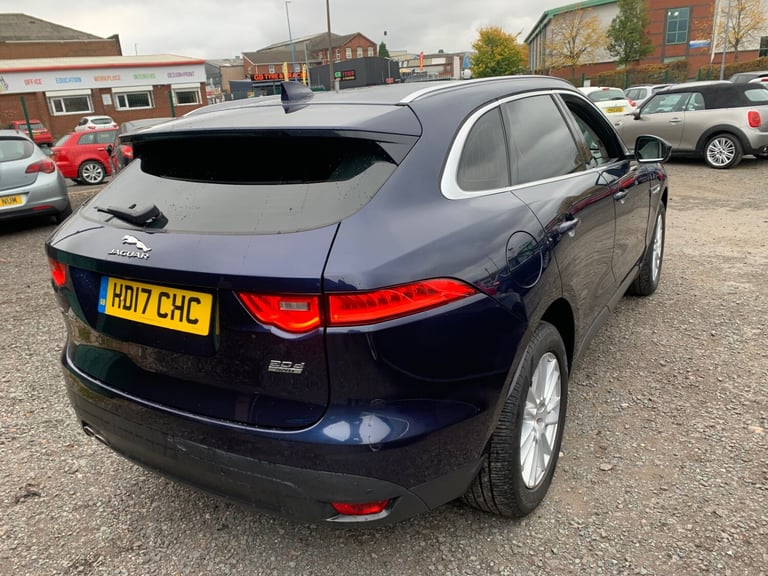 2017 Jaguar F-Pace 2.0d Portfolio 5dr Auto AWD ESTATE Diesel Automatic