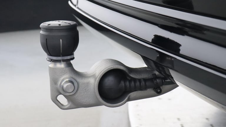 2025 Volvo XC90 T8 PHEV AWD Ultra, Dark, 7 Seats (Sunroof, Pilot Assist, Bowers &amp; Wilkins) ES...