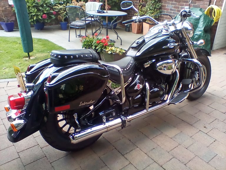 Suzuki, 2008, 400 (cc)