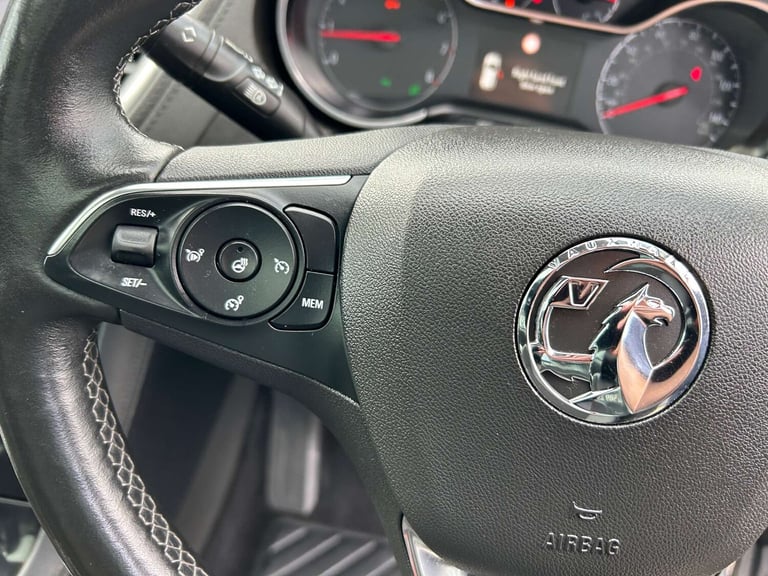 2018 Vauxhall Grandland X 1.2 Grandland X Sport Nav T S/S 5dr SUV Petrol Manual