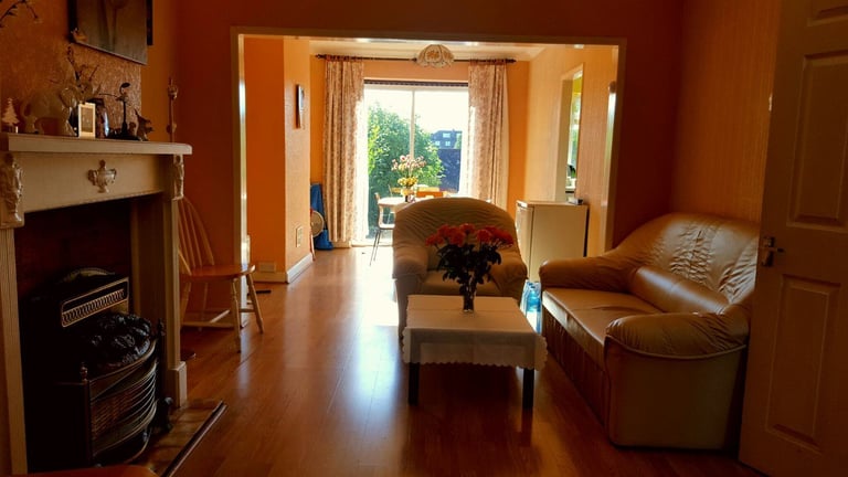 Single room for Rent in quiet area in Chatham kent near the trainstation 5min walk.