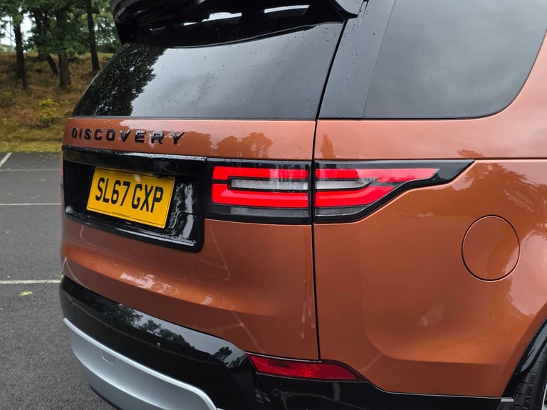  2017 Land Rover Discovery 3.0 TD6 HSE Luxury (7-Seater, Auto)
