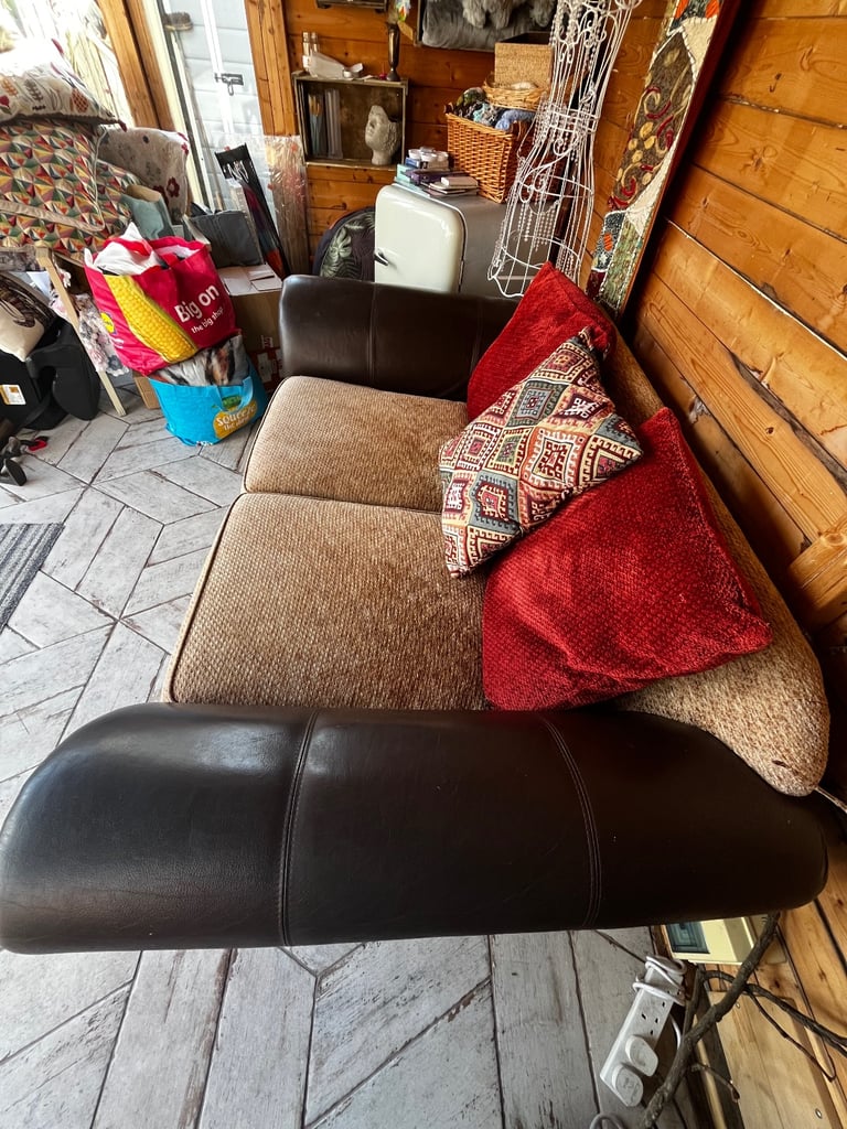 Free to collect sofa 