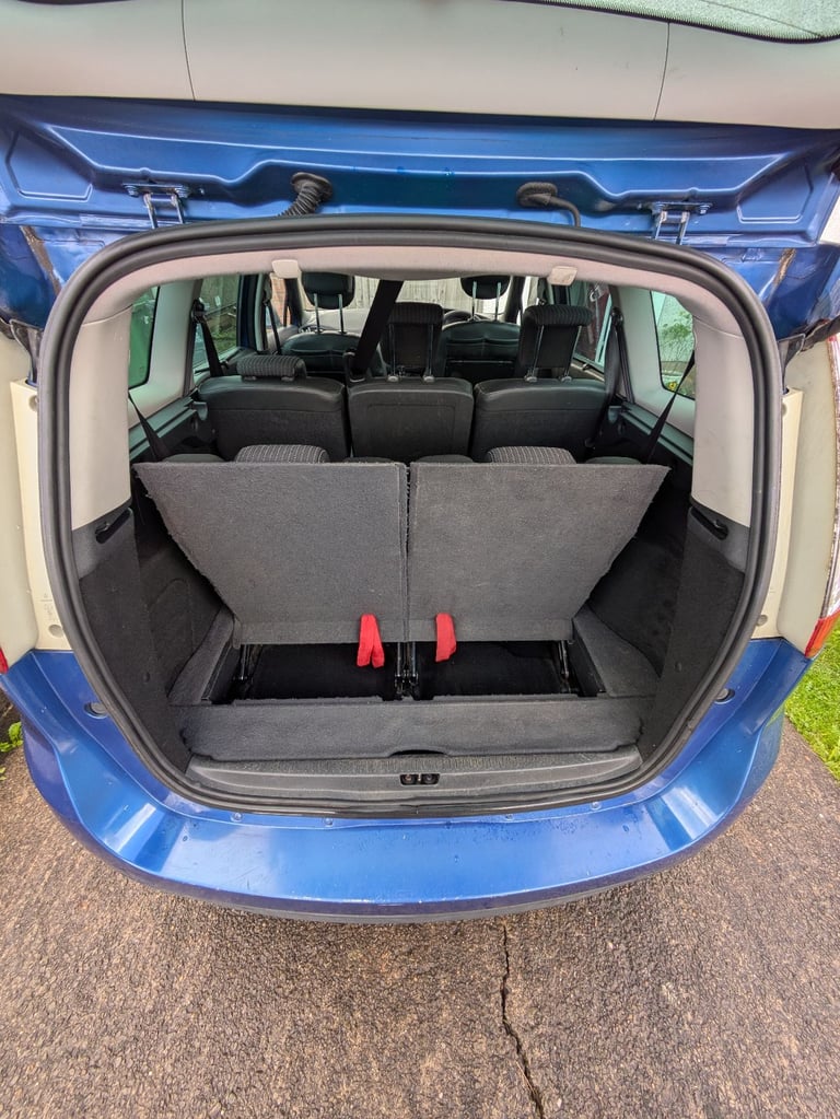 Renault, GRAND SCENIC, MPV, 2011, Manual, 1598 (cc),5 doors 7 seat - Image 11