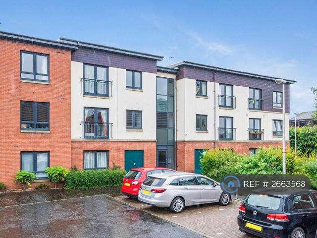 2 bedroom flat in New Mart Place, Edinburgh, EH14 (2 bed) (#2663568)