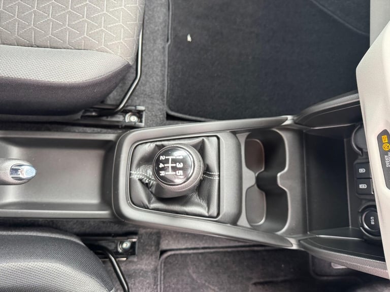  Suzuki Swift 1.2 MHEV Motion Hatchback 5dr Petrol Hybrid Manual Euro 6 (s/s) (82 ps) Petrol/Elec...