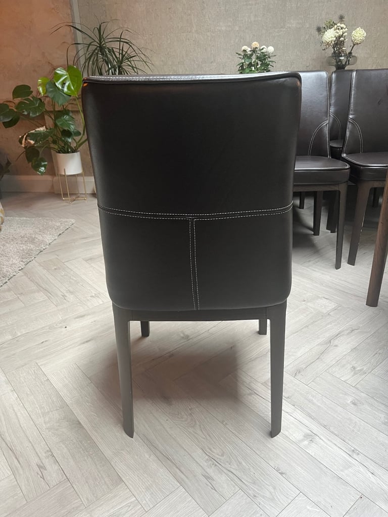 Natuzzi Italia Dining chairs (8)