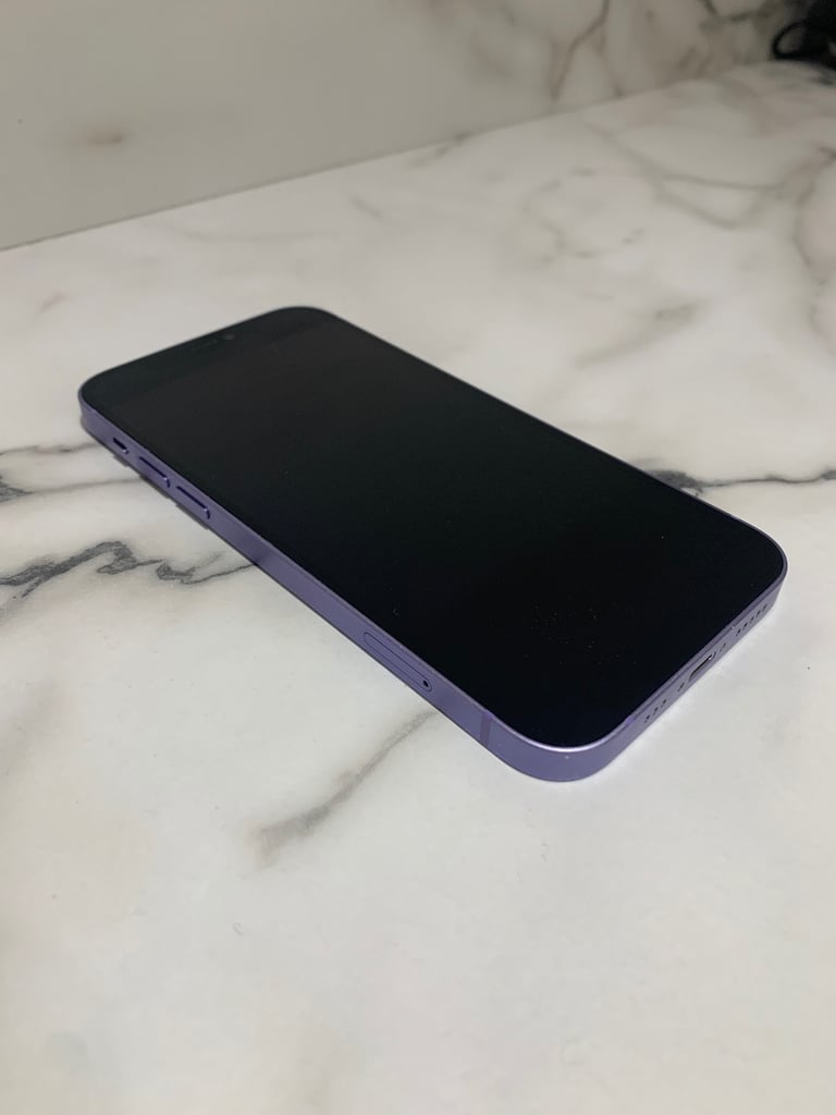 Apple iPhone 12