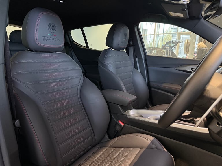 2025 Alfa Romeo Tonale 1.3 PHEV Tributo Italiano 5dr Auto Hatchback Petrol Parallel PHEV Automatic