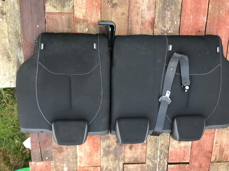Citroen DS3 back seat 