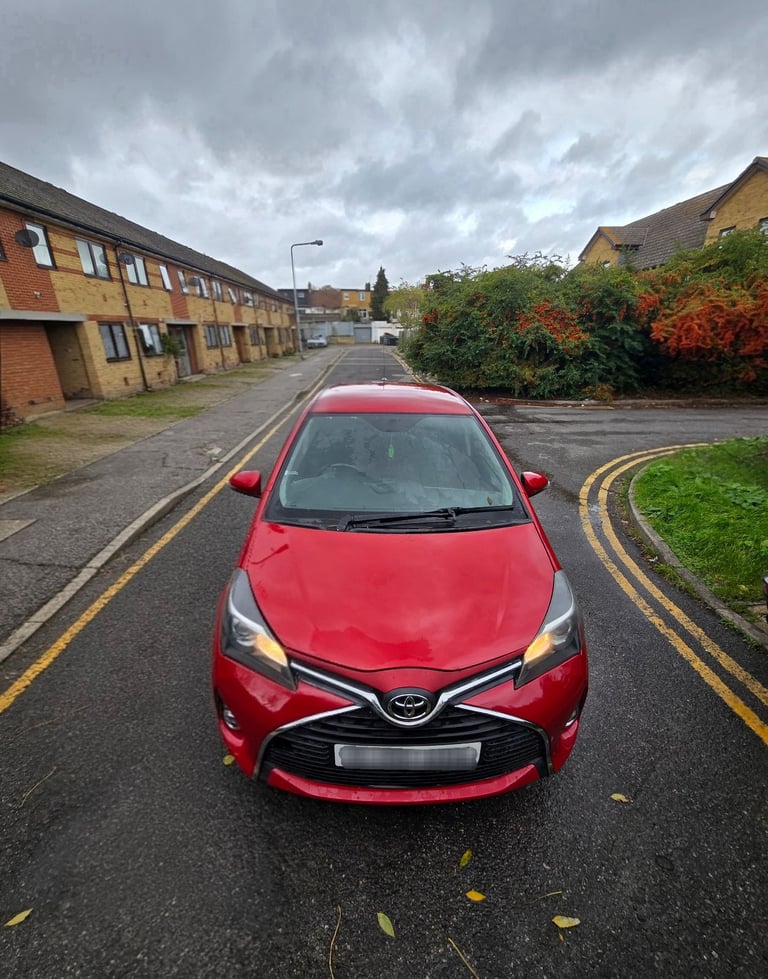 Toyota, YARIS, Hatchback, 2016, Manual, 1329 (cc), 5 doors