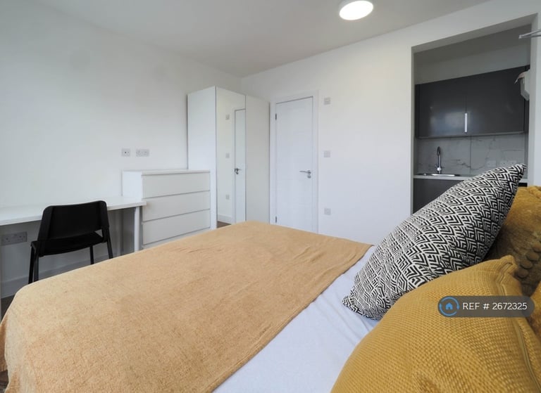 1 bedroom in The Meadow Way, Harrow, HA3 (#2672325)