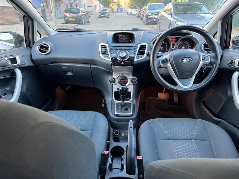 2012 Ford Fiesta 1.4 Titanium 5dr Auto HATCHBACK Petrol Automatic