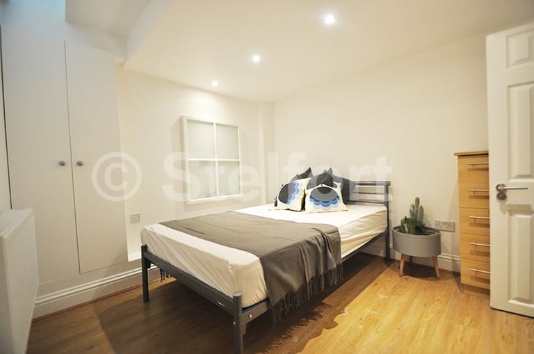 2 bedroom flat in Junction Road, London, N19