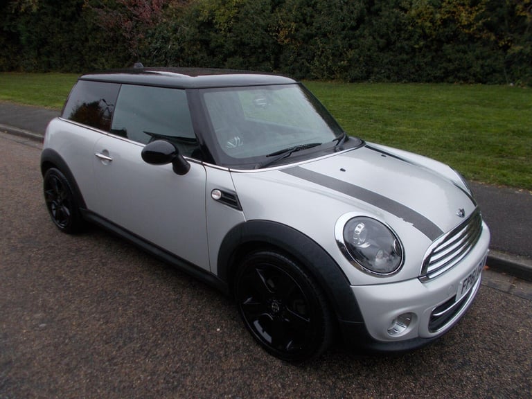 2011 MINI Hatch 1.6 Cooper Soho Euro 5 (s/s) 3dr HATCHBACK Petrol Manual