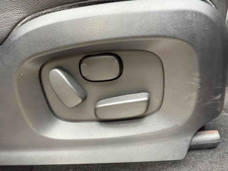 LAND ROVER RANGE ROVER EVOQUE 2.2 eD4 Pure 2012