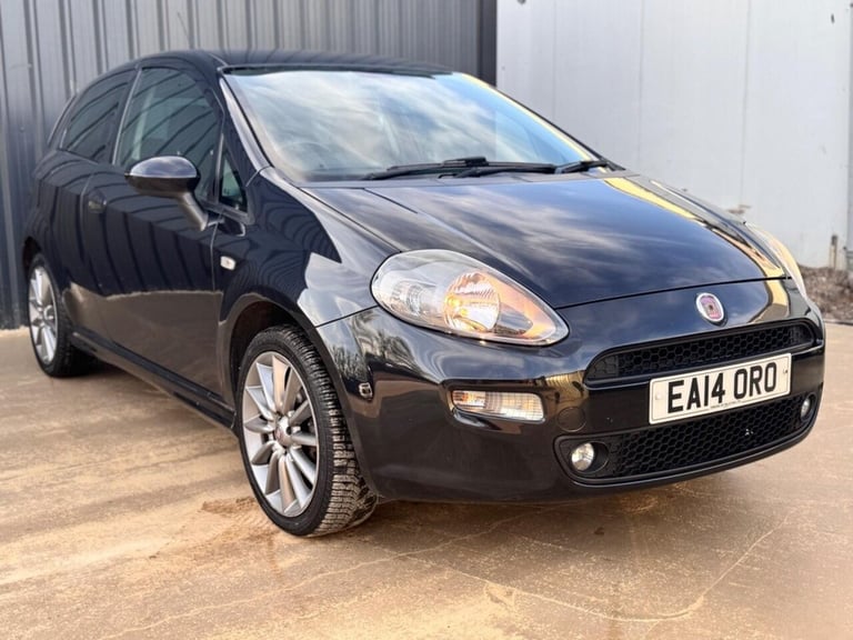 2014 Fiat Punto 1.4 Jet Black II Euro 6 (s/s) 3dr Hatchback Petrol Manual