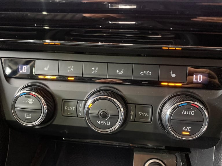 2017 Skoda Superb 2.0 TSI SE L Executive 5dr DSG HATCHBACK PETROL Automatic