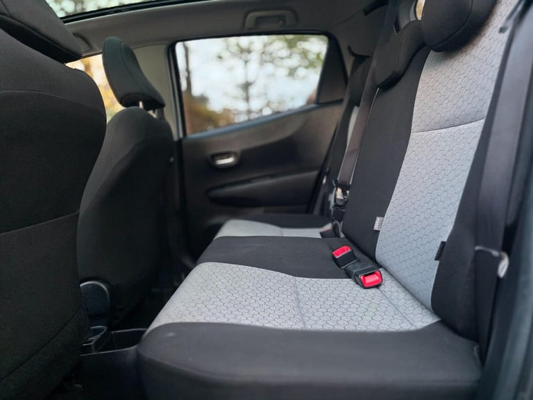 2013 Toyota Yaris 1.33 Dual VVT-i T Spirit Euro 5 5dr HATCHBACK Petrol Manual