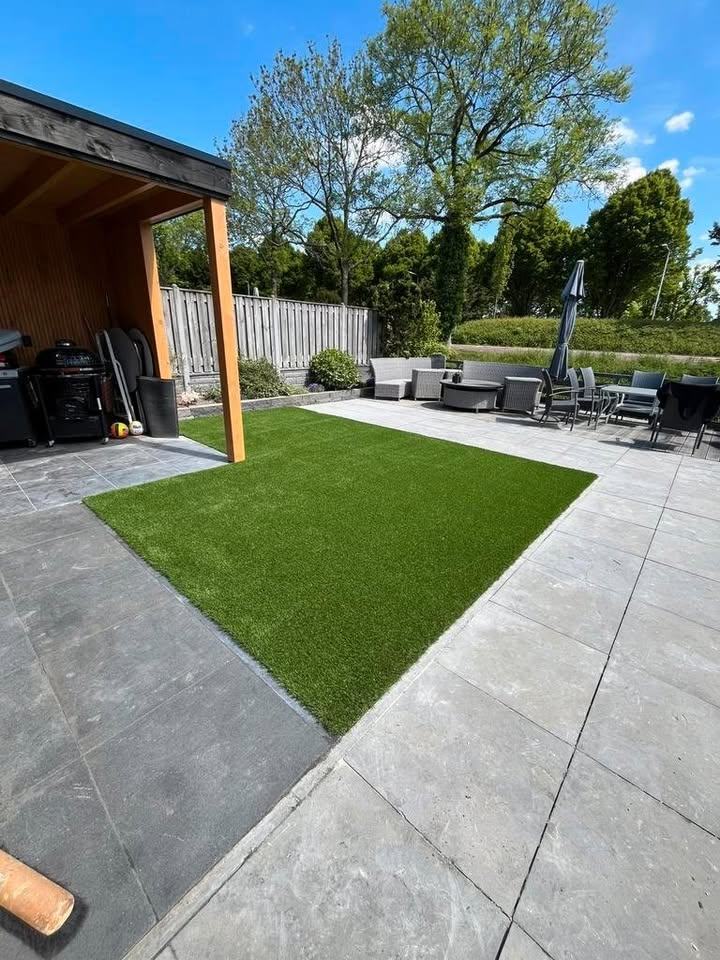 40mm Soft Artificial Grass | £10/m² | Free Sample