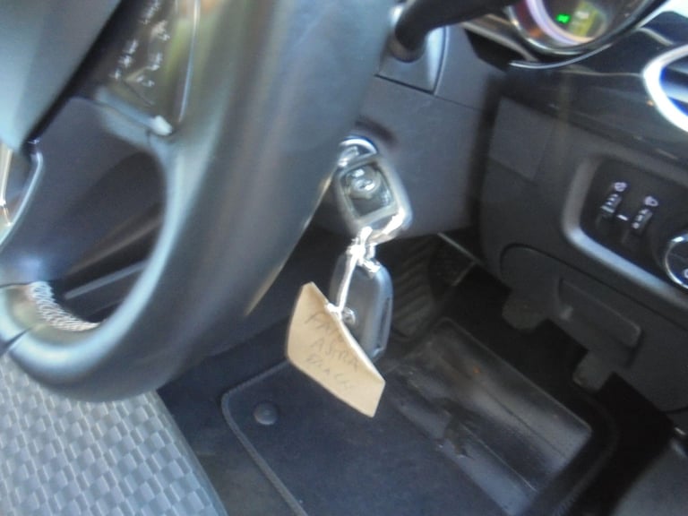 2016 Vauxhall Astra 1.4i 16V SRi 5dr HATCHBACK PETROL Manual