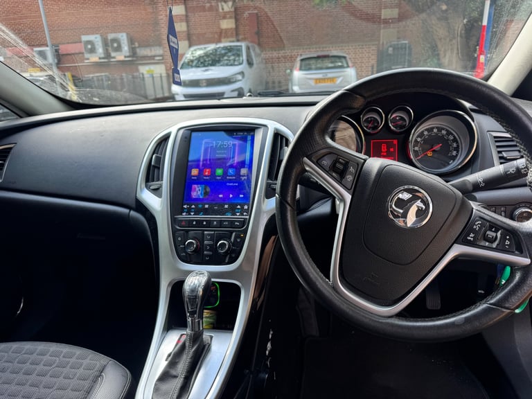 Vauxhall, ASTRA GTC, Hatchback, 2014, Other, 1956 (cc), 3 doors