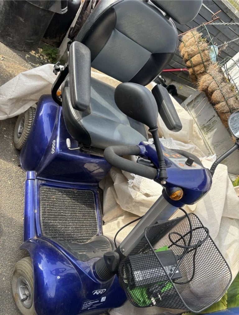 KOMFI RIDER 6000 (6MPH) MOBILITY SCOOTER 