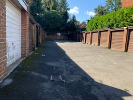 Garage to rent next to bromley south train station 