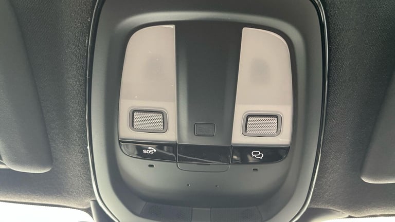 2025 Volvo XC40 Core, B3 Mild hybrid, Petrol ESTATE Petrol/Electric Hybrid Automatic