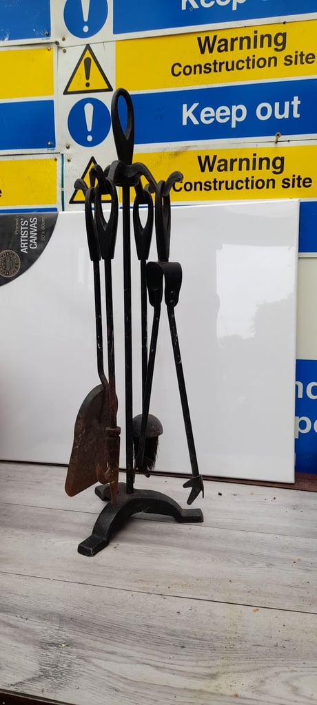 image for VINTAGE ANTIQUE 25 inch WROUGHT IRON COMPANION SET BLACK FIRESIDE TOOL SET