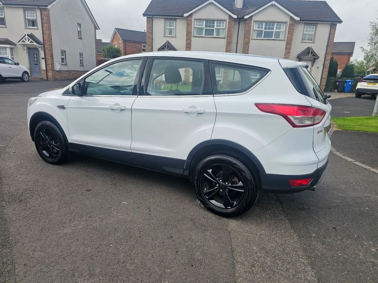 Ford, KUGA, Hatchback, 2013, Manual, 1997 (cc), 5 doors