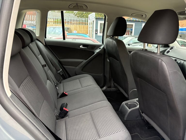 2010 Volkswagen Tiguan 2.0 TDi S 5dr ESTATE Diesel Manual
