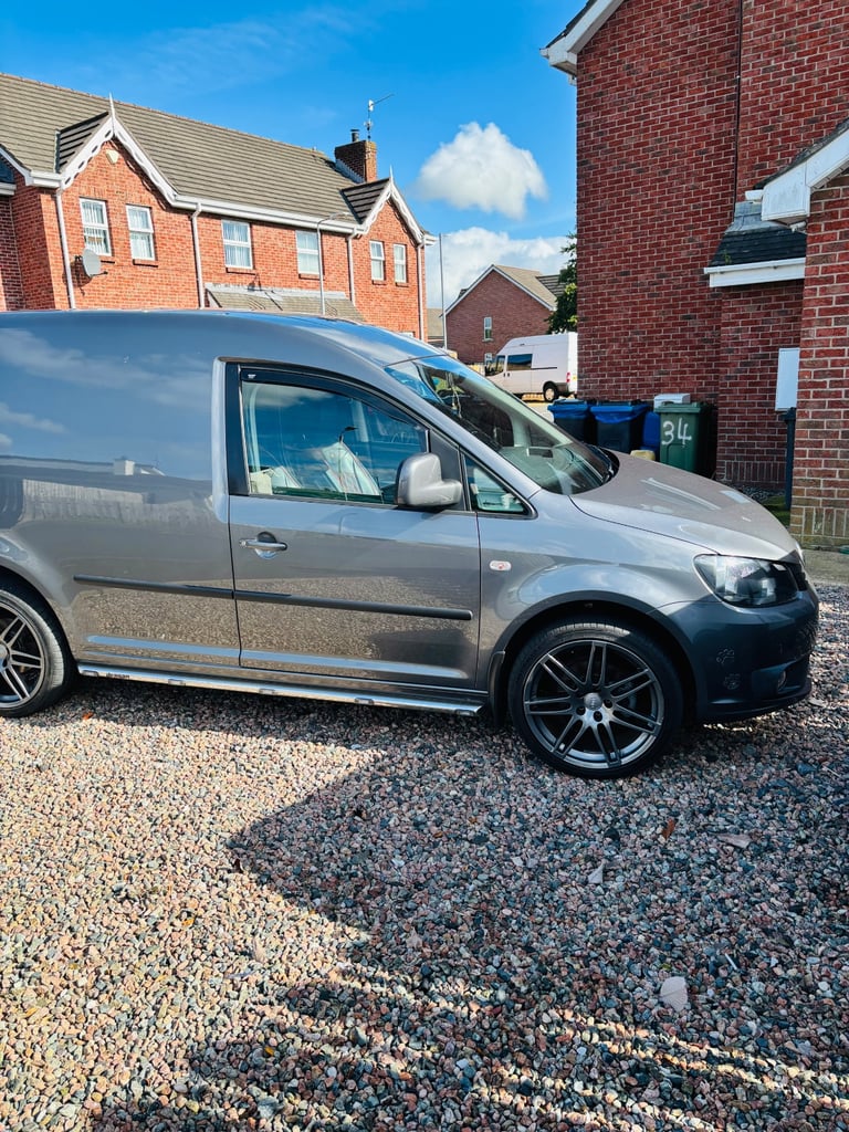 Volkswagen, CADDY, Panel Van, 2014, Manual, 1598 (cc)