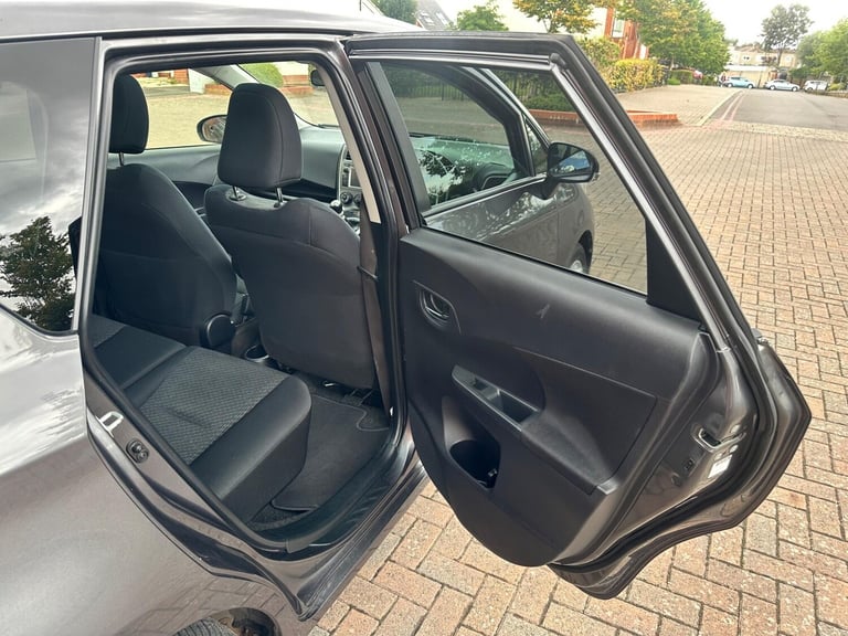 2011 Toyota Verso 1.33 Dual VVT-i T Spirit Euro 5 5dr MPV Petrol Manual