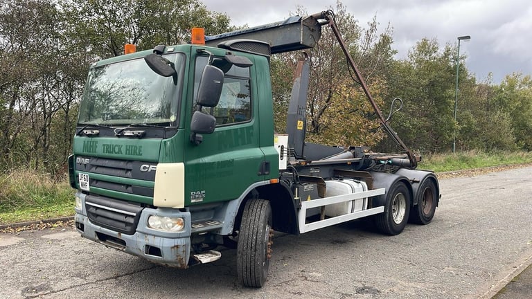 2010 (60) LEYLAND DAF CF 75.310 SKIP LOADER. 6X4. 26 TON GVW. BOUGHTON GEAR