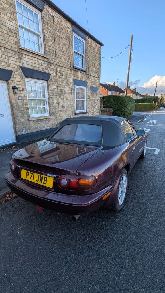 Mazda, MX-5, Convertible, 1996, Manual, 1840 (cc), 2 doors