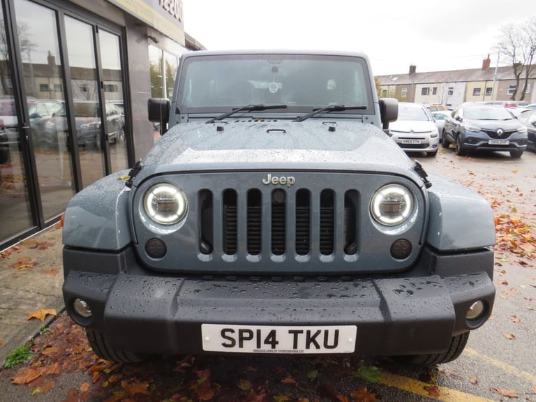 2014 Jeep Wrangler 2.8 CRD Overland 4dr Auto CONVERTIBLE DIESEL Automatic