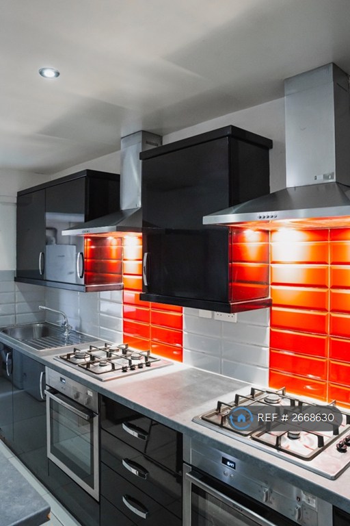 9 bedroom house in Brunswick Street, Leamington Spa, CV31 (9 bed) (#2668630)