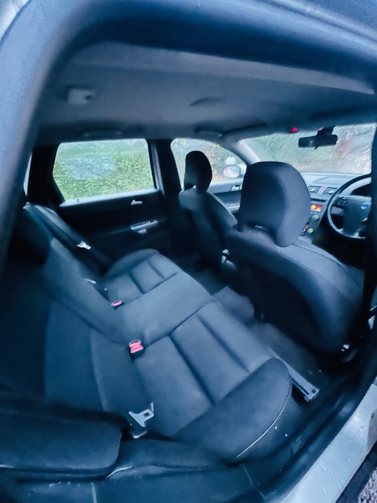 2008 Volvo V50 2.0 Diesel Estate - Automatic - 1 Previous Owner - Dog Cage 🐶⛽️