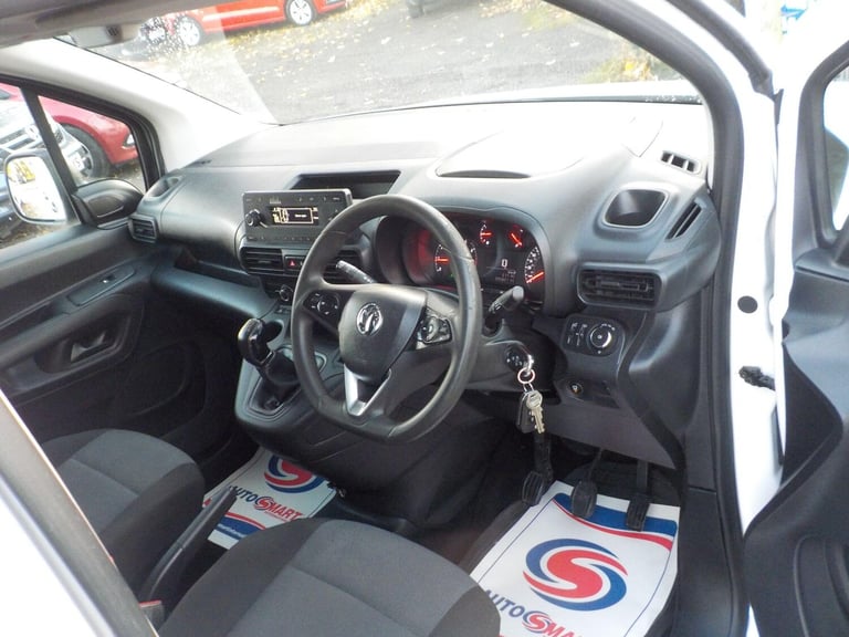 2020 Vauxhall Combo 1.6 Turbo D 2300 Sportive L1 H1 Euro 6 (s/s) 4dr PANEL VAN Diesel Manual