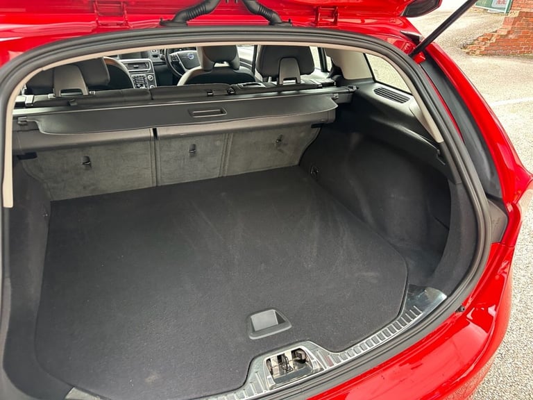 2015 Volvo V60 T3 [152] SE Nav 5dr Geartronic ESTATE PETROL Automatic