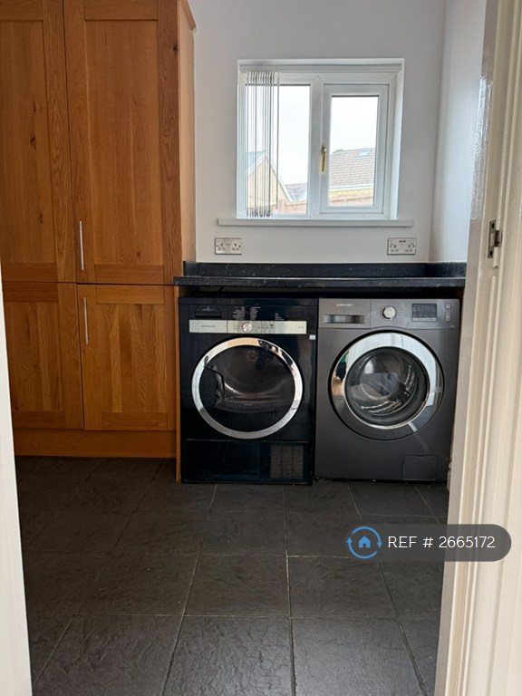 3 bedroom house in Grove Road, Pontardawe, Swansea, SA8 (3 bed) (#2665172)