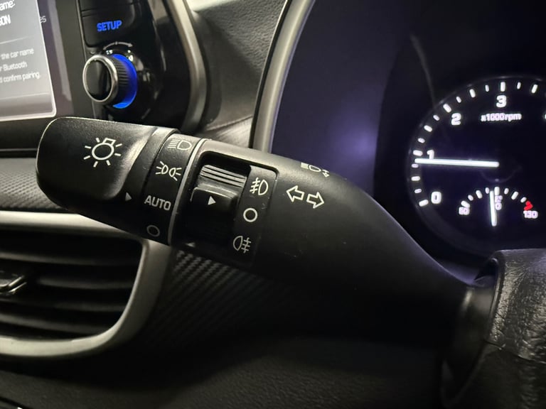 2018 68 HYUNDAI TUCSON 1.6 SE NAV CRDI 2WD MANUAL DIESEL WHITE EURO 6