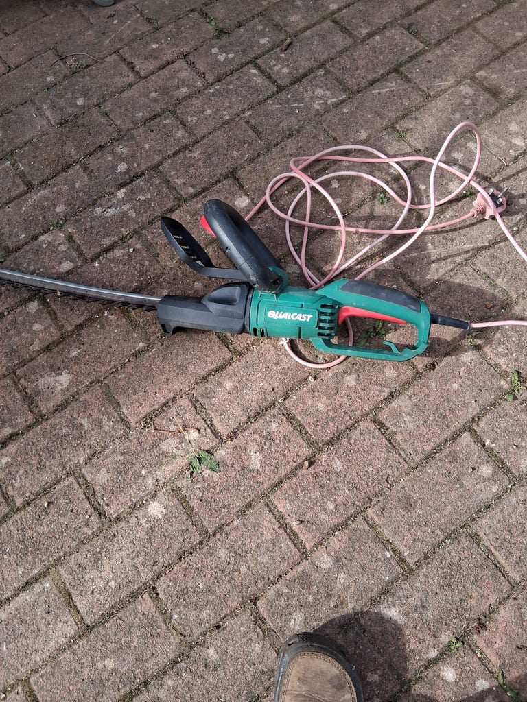 Hedge trimmer  quailcast